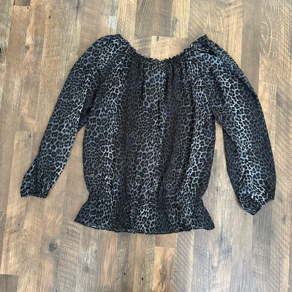 NWOT MICHAEL KORS off-shoulder blouse - Size Medium - Picture 3 of 3